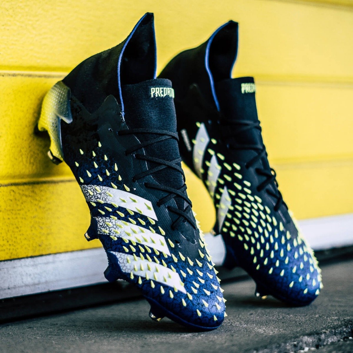 adidas-Superlative-PACK-PREDATOR-Slider-tekst-blokjes-640x640px-10.jpg