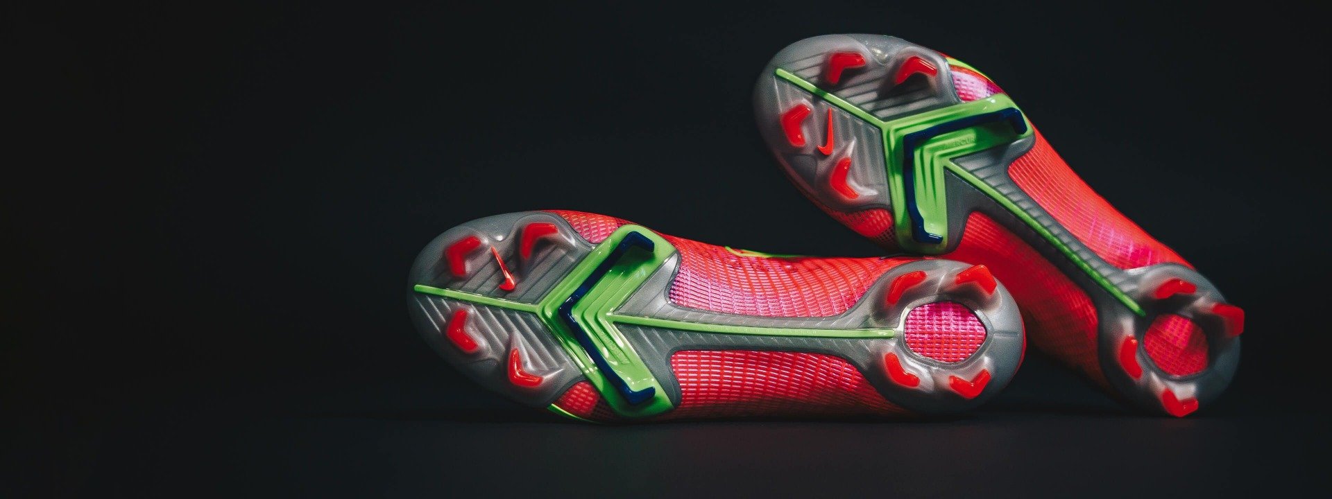 Nike-Mercurial-Spectral-Slider-Header-1920x720-2.jpg