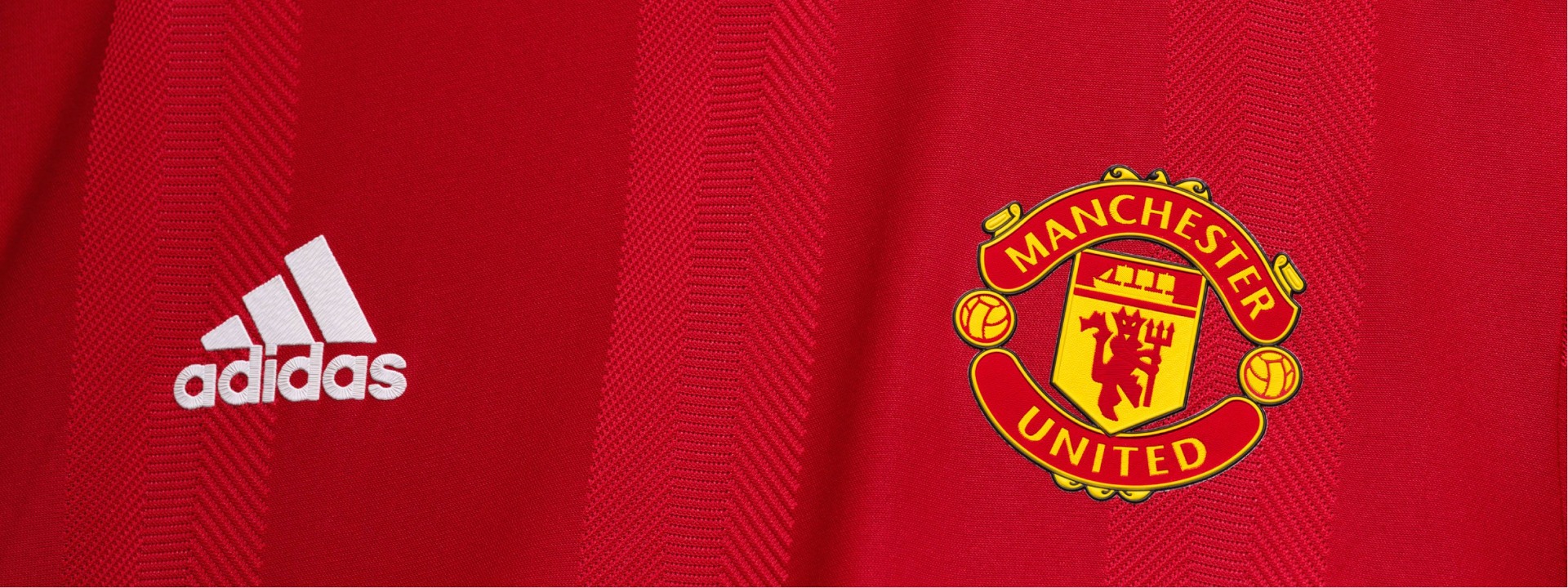 adidas-ManchesterUnited-Home-2122-Slider-Header-1920x720px-1.jpg