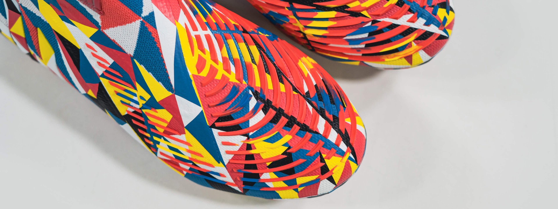 20220210-slider-header-adidas-Predator-Geometric-4.jpg