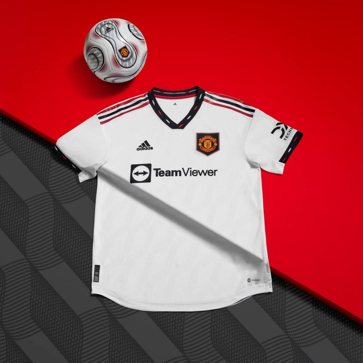 20220728-slider-blokje-adidas-ManchesterUnitedAway22-23-5.jpg