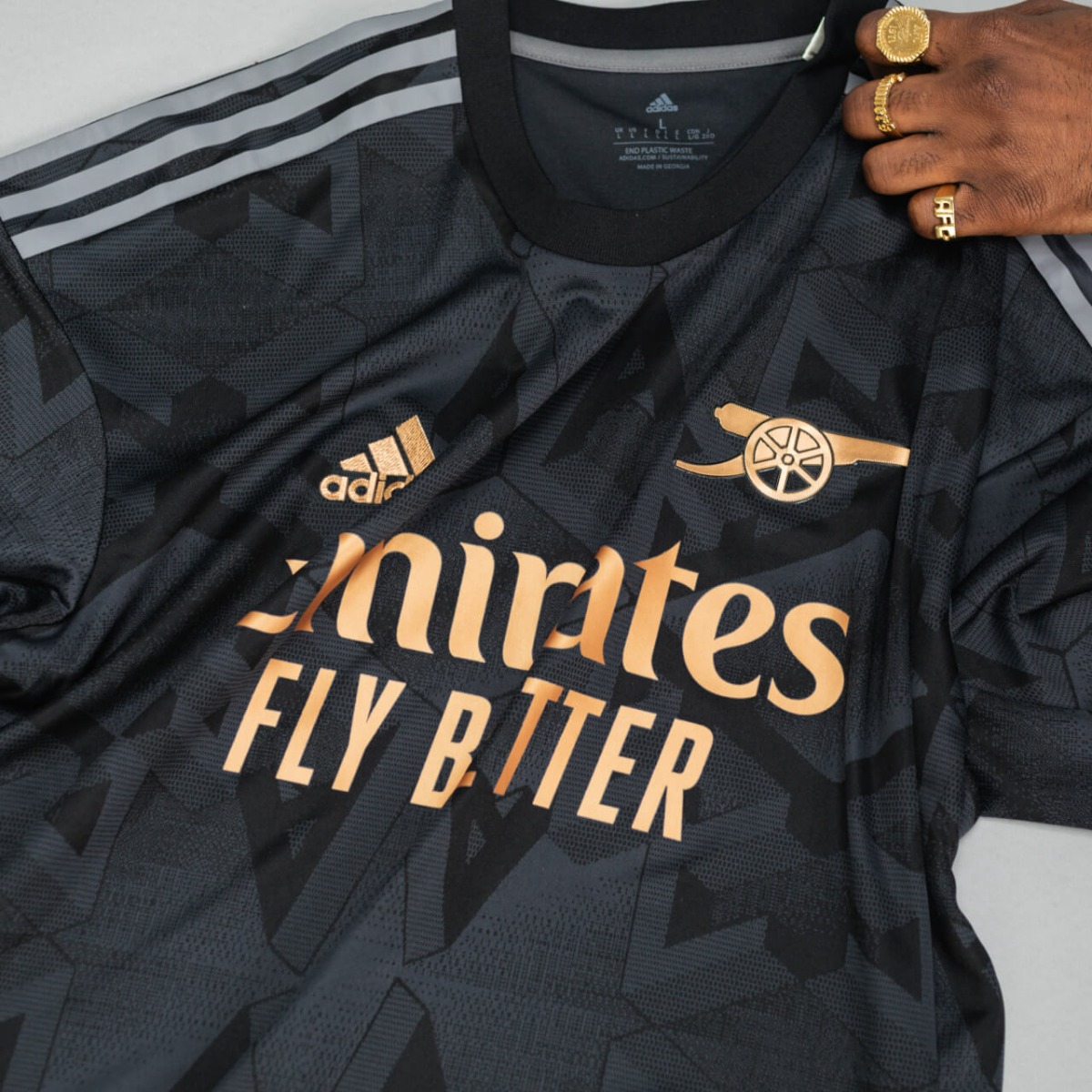 20220729-slider-blokje-adidas-ArsenalAway22-23-4.jpg