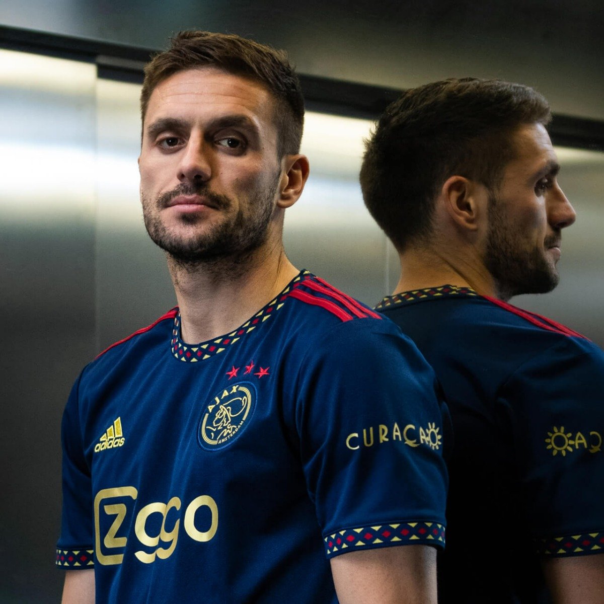 20220804-slider-blokje-adidas-AjaxAway22-23-6.jpg