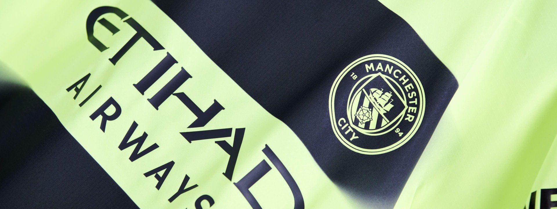 20220817-slider-header-adidas-ManchesterCityAway22-23.jpg