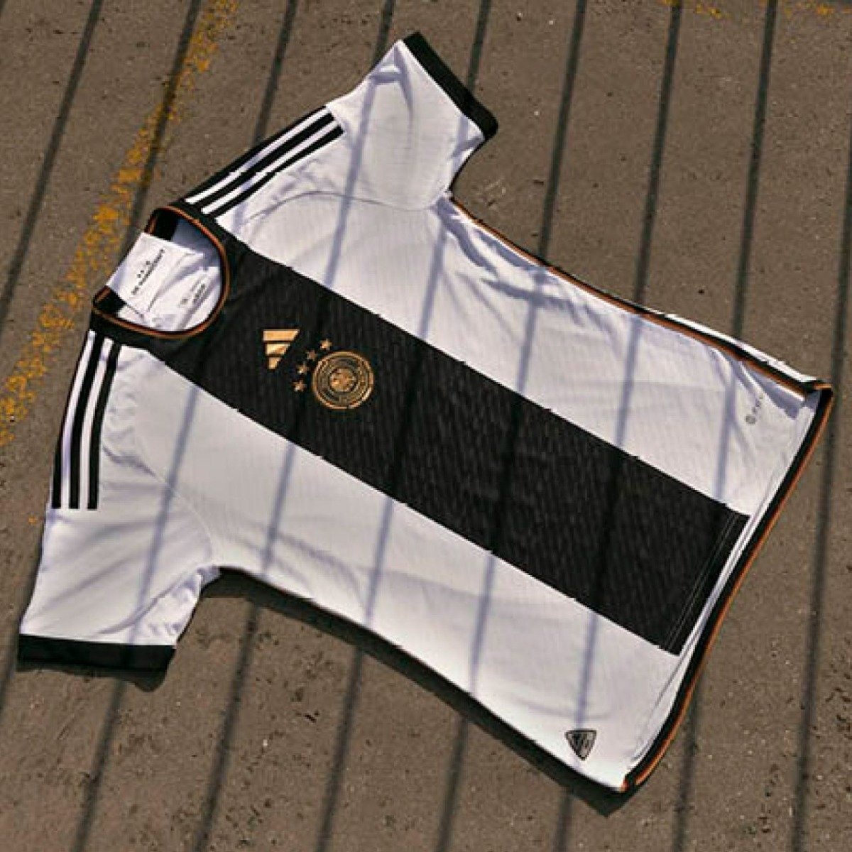 20220905-slider-blokje-adidas-WKLandenshirts-14.jpg