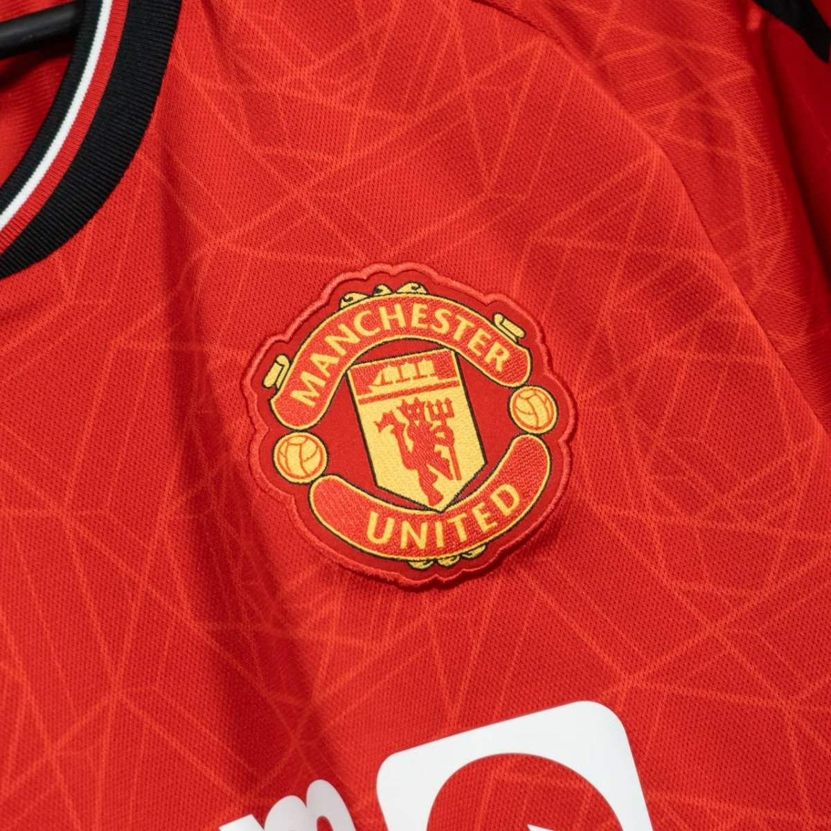 20230901-slider-blokje-Blog-Mooiste-Voetbalshirts2324-MANUNITED-2.jpg