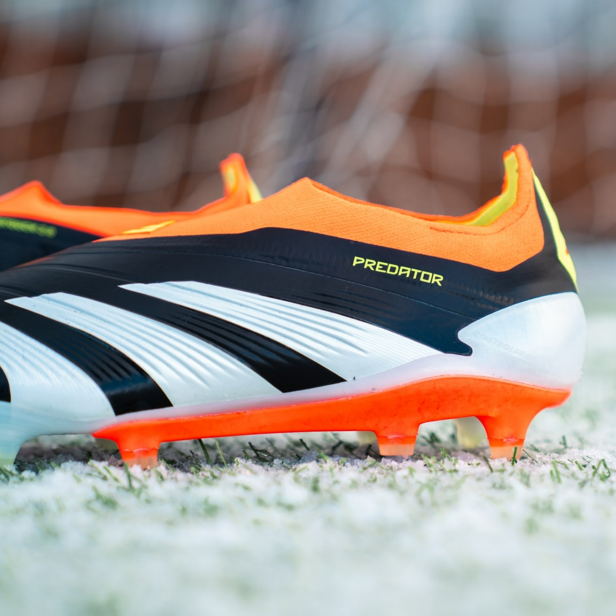 20240116-slider-blokje-adidas-Predator-Laceless-4.jpg