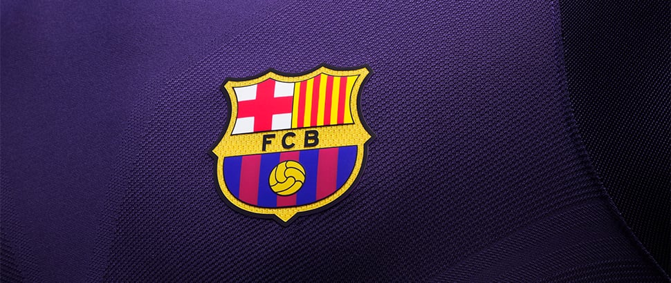 fc-barcelona-away-16-17-slider-2.jpg