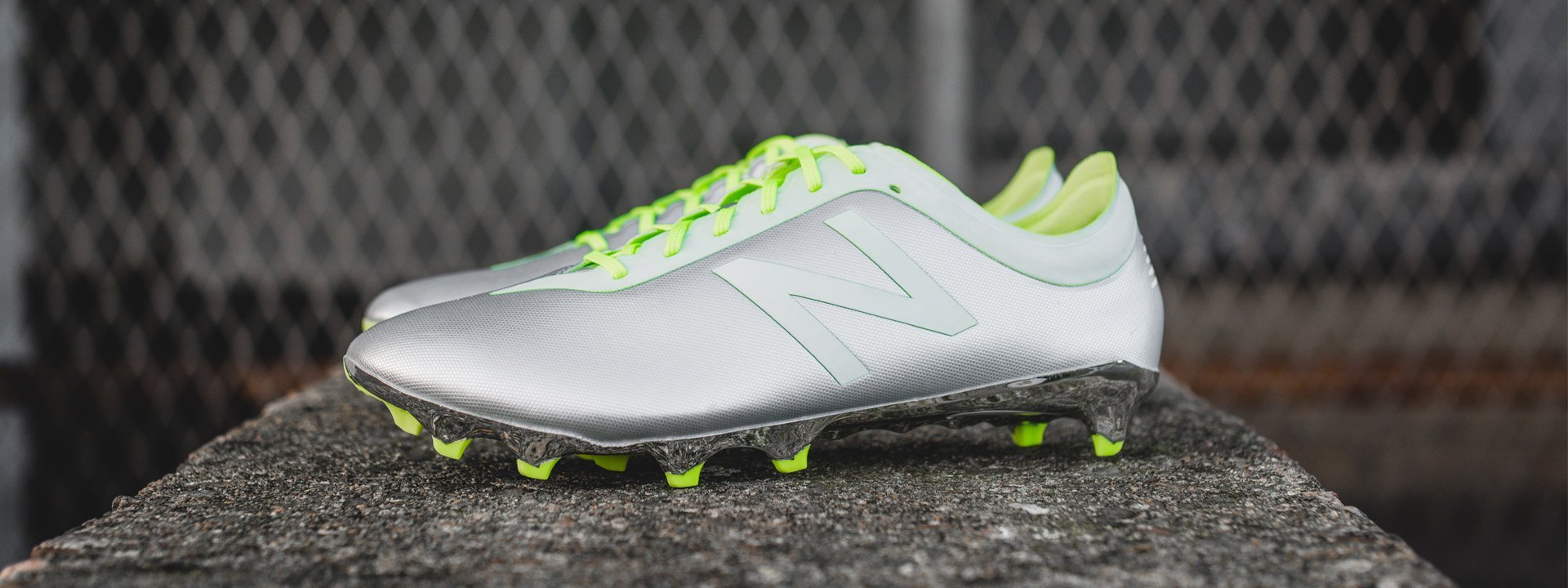 new-balance-furon-2-hydra-slider-1-1920x720.jpg