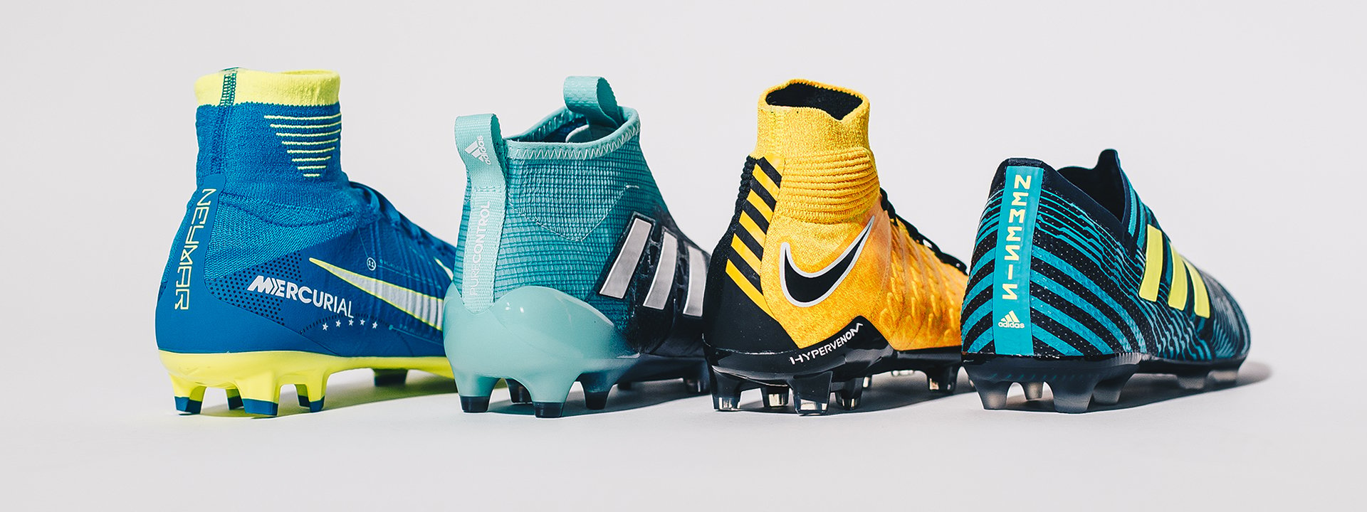 Kidsvoetbalschoenen-slider-header-1920x720-foto1.jpg