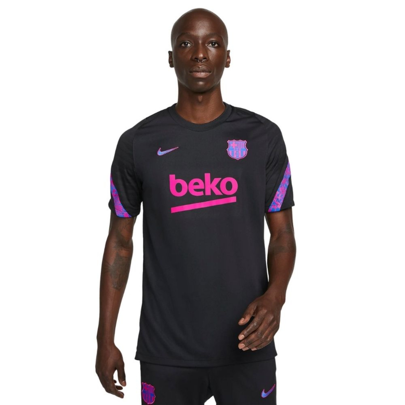 Heel wijsheid interieur Nike FC Barcelona Strike Trainingsshirt 2021-2022 Zwart Roze Blauw -  Voetbalshop.be