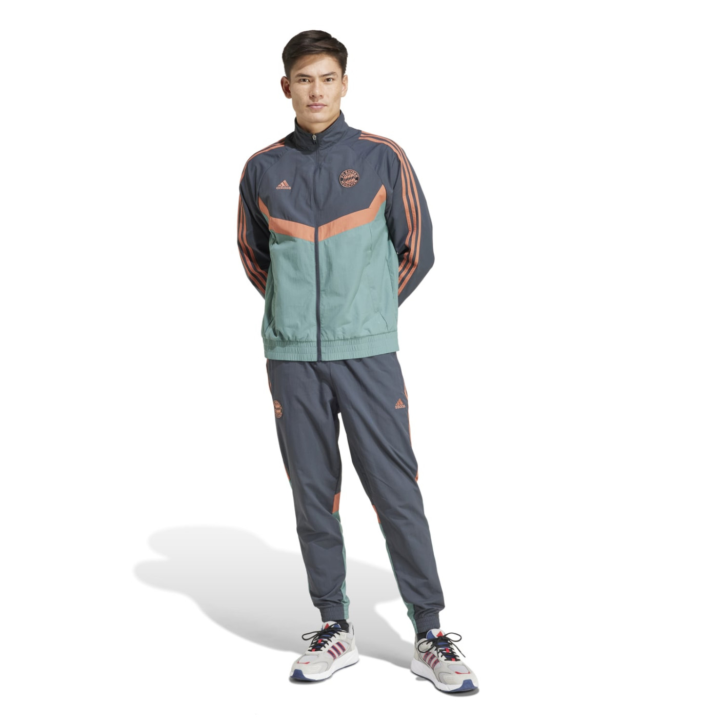 adidas Bayern Munich Culturewear Survetement Woven Full Zip 2024 2025 Gris Orange Mauve