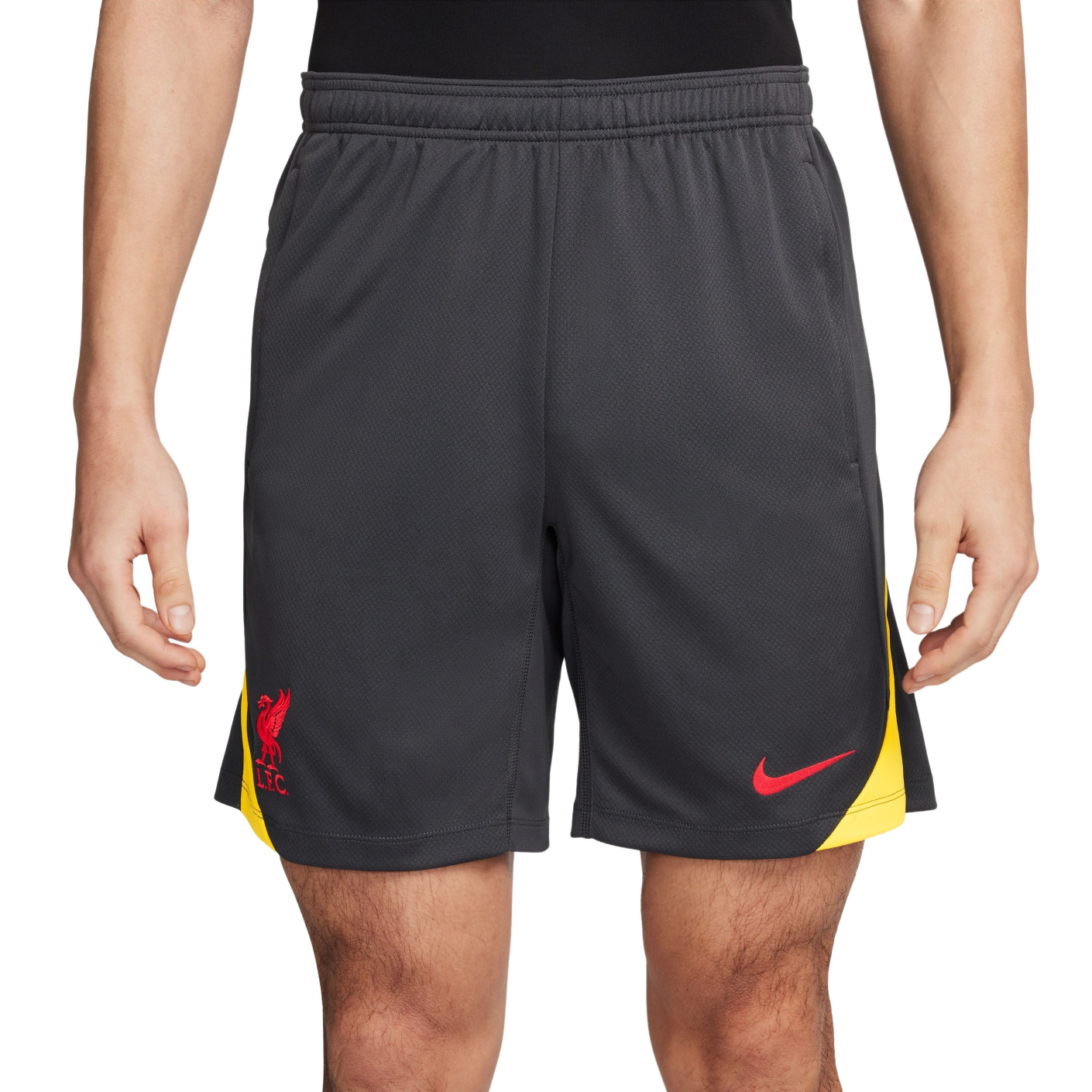 Nike Liverpool Strike Short d'Entraînement 2024-2025 Gris Foncé Jaune Rouge