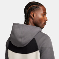 Nike Tech Fleece Sportswear Survêtement Blanc Noir Gris Foncé Jaune Clair