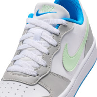 Nike Court Borough Low Recraft Baskets Enfants Blanc Gris Clair Vert Clair Bleu Vif