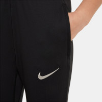 Nike FC Barcelone Strike Pantalon d'Entraînement 2024-2025 Enfants Noir Blanc Rouge Bleu