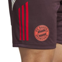 adidas Bayern Munich Short d'Entraînement 2024-2025 Bordeaux Rouge Blanc