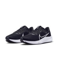 Nike Pegasus 40 Chaussures de Running Noir Blanc