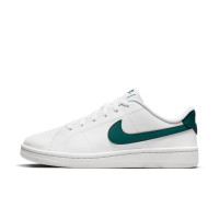 Baskets basses Nike Court Royale 2 blanches et vertes