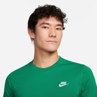 Set d'été Nike Sportswear Club vert foncé et blanc