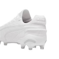 PUMA King Ultimate Gazon Naturel Gazon Artificiel Chaussures de Foot (MG) Blanc Argenté