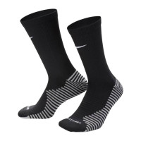 Chaussettes de football courtes Nike Strike noires et blanches