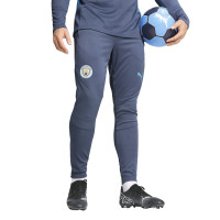 PUMA Manchester City Trainingspak 1/4-Zip 2024-2025 Donkerblauw Lichtblauw