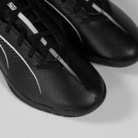 PUMA Ultra 5 Play Zaalvoetbalschoenen (IN) Zwart Wit