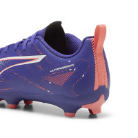 PUMA Ultra 5 Play Gazon Naturel Gazon Artificiel Chaussures de Foot (MG) Enfants Mauve Rose Clair Blanc