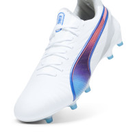 PUMA King Ultimate Gazon Naturel Gazon Artificiel Chaussures de Foot (MG) Femmes Blanc Bleu Rose Clair