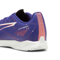 PUMA Ultra 5 Play Chaussures de Foot en Salle (IN) Mauve Rose Clair Blanc