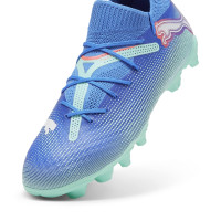 PUMA Future 7 Pro Gazon Naturel Gazon Artificiel Chaussures de Foot (MG) Enfants Bleu Turquoise Blanc