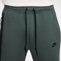 Pantalon de survêtement Nike Tech Fleece Sportswear vert foncé noir