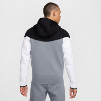 Gilet de sport Nike Tech Fleece noir gris blanc beige