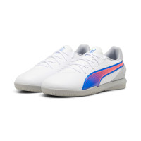 PUMA King Match Chaussures de Foot en Salle (IN) Enfants Blanc Bleu Rose Clair