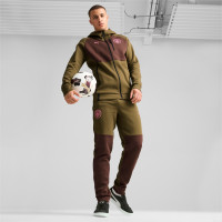 PUMA Manchester City Pumatech Pantalon d'Entraînement Woven 2024-2025 Vert Olive Brun Rose