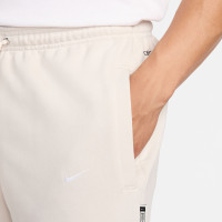 Nike Liverpool Taper Trainingsbroek 2024-2025 Beige Wit