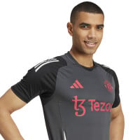 adidas Manchester United Maillot d'Entraînement Europe 2024-2025 Gris Foncé Noir Rouge Blanc