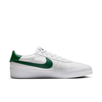 Baskets Nike Court Shot blanches et vert foncé