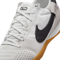 Chaussures de football Nike Street Gato Street gris clair bleu foncé marron