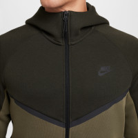 Survêtement de sport Nike Tech Fleece vert olive foncé vert olive noir