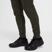 Survêtement de sport Nike Tech Fleece vert olive foncé vert olive noir