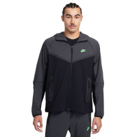 Nike Tech Sportswear Windrunner Jack Donkergrijs Zwart Felgroen