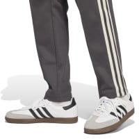 adidas Juventus Culturewear Pantalon d'Entraînement 2024-2025 Gris Foncé Blanc