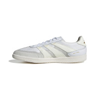 Chaussures de football en salle adidas Predator Freestyle (IN) blanches, gris clair, or