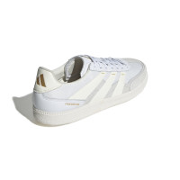 Chaussures de football en salle adidas Predator Freestyle (IN) blanches, gris clair, or