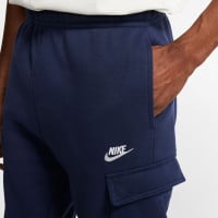 Pantalon cargo en polaire Nike Sportswear Club bleu foncé blanc