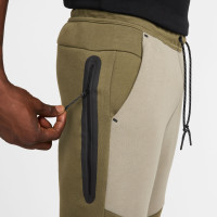 Nike Tech Fleece Sportswear Pantalon de Jogging Vert Olive Beige Noir