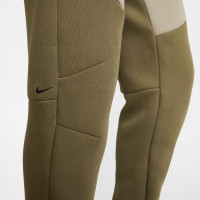 Nike Tech Fleece Sportswear Pantalon de Jogging Vert Olive Beige Noir