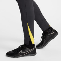 Nike Liverpool Strike Trainingsbroek 2024-2025 Donkergrijs Geel Rood